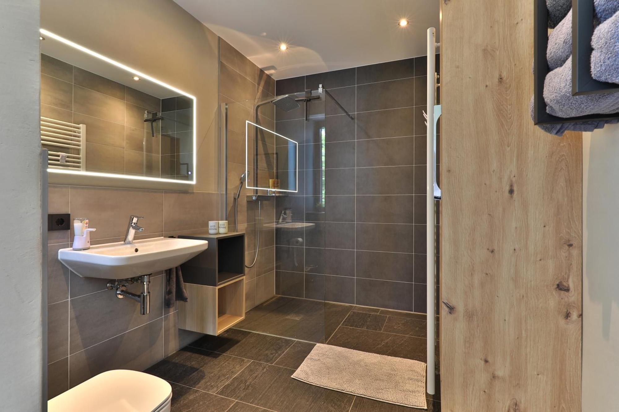 Moderne Studio-Wohnung Герстхофен Экстерьер фото